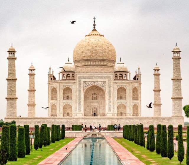 Agra Destination Tour Guide